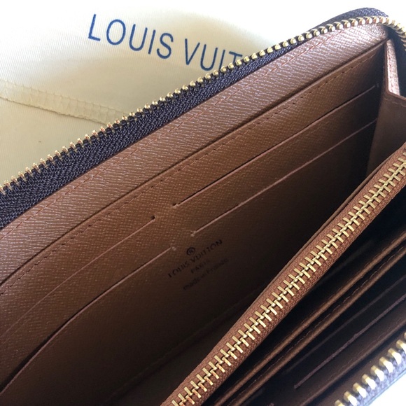 SOLD LV Zippy Wallet Monogram - Picture 3 of 4